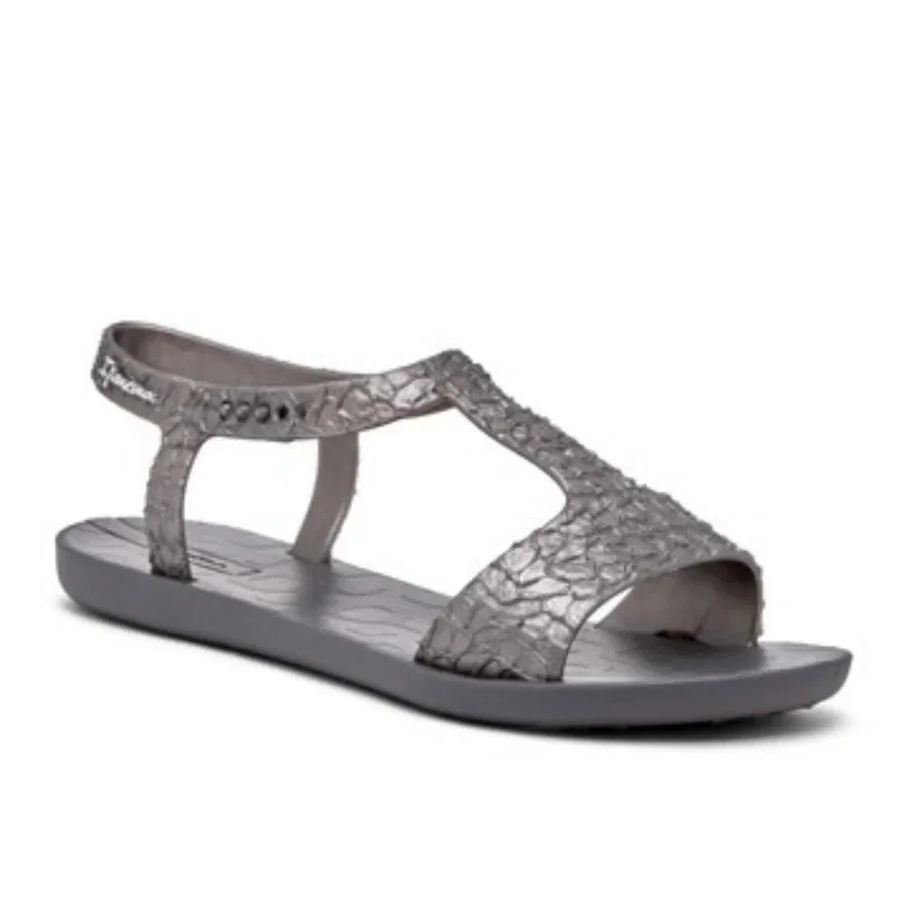 Ipanema grey silver sandals